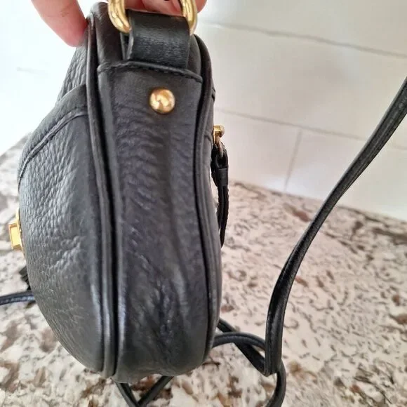 Tommy Hilfiger leather‎ mini crossbody purse - Picture 4 of 11